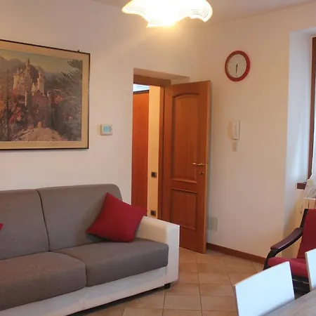 La Casa Delle Grigne Сasa de vacaciones Mandello del Lario